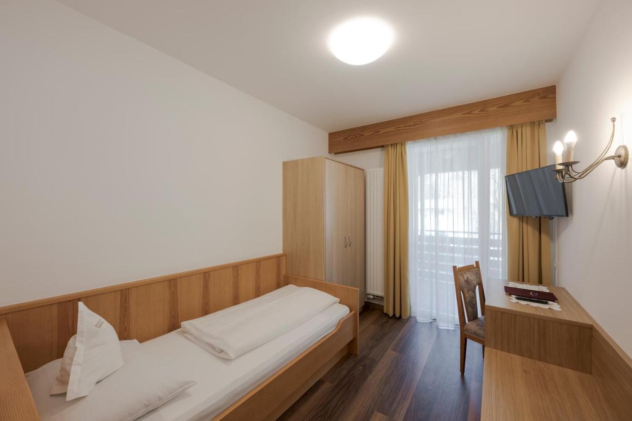 Hotel Theresia Sankt Leonhard in Passeier Buitenkant foto